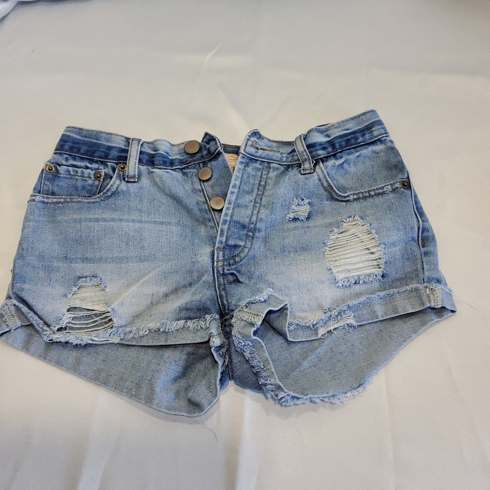 Free Heart,Size 1, Button fly, demin short shorts